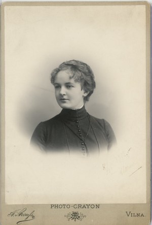 Vilnius, Strauss A. - Woman, ca. 1880.