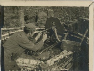 Polish-Bolshevik War - Machine gun in battle, circa 1920.
