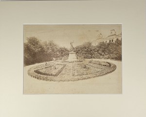 Krakow, Krieger - A flower bed in the planty with a statue of Lilla Weneda, ca. 1890.