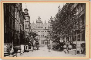 Gdansk - Piwna Street with a view of the Great Armory, XIX/XX century.