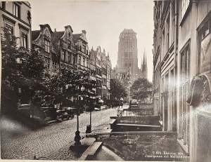 Gdansk - Piwna Street with a view of St. Mary's Basilica, 1894.