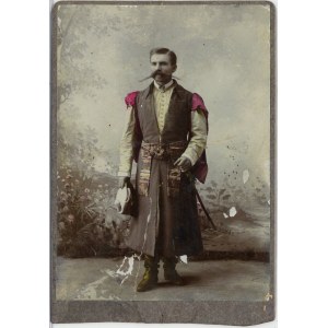 Mężczyzna w stroju staropolskim, ok. 1900.