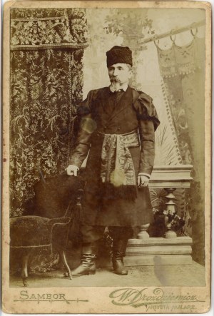 Sambor, Droździewicz Wł. - Sienkiewicz Henryk (?) in old Polish costume, ca. 1890.