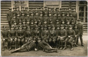 20th Field Artillery Regiment - Subdivision of soldiers, circa 1930.
