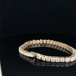 BRACCIALE TENNIS IN ORO 18K CON DIAMANTI PER 18 CT