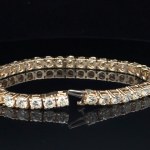 BRACCIALE TENNIS IN ORO 18K CON DIAMANTI PER 18 CT