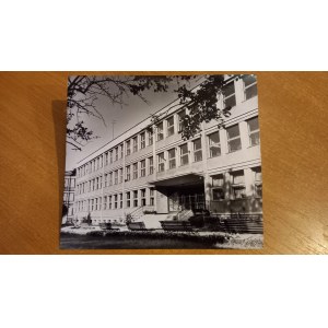 Szkoła pomnik 1000-lecia Tarnów Leszek Jesionkowski