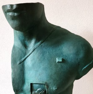 Igor Mitoraj, Asklepios