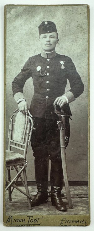 CDV cardboard photograph - Galician infantry soldier - Michal Todt Przemyśl [saber, Austro-Hungarian].