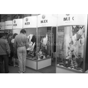A. Wach Negatywy na kliszach. MODA Targi INTERFASHION 90