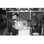 A. Wach Negatywy na kliszach. MODA Targi INTERFASHION 90