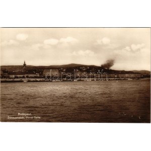 Budapest I. Dunai látkép a Budai oldallal, Duna szélessége 30-950 m. közt változik...