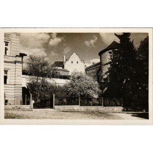 Besztercebánya, Banská Bystrica; Mestské hradby a muzeum / Városfal és múzeum / city wall and museum (fl...
