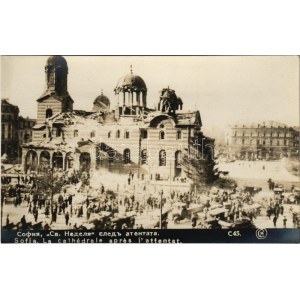 Sofia, Sophia, Sofiya; La cathédrale apres l'attentat ...