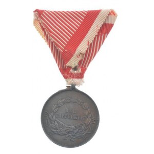 1914. Ferenc József Bronz Vitézségi Érem hadifém kitüntetés mellszalaggal T:1...