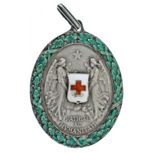 1914. A Vörös Kereszt Ezüst Díszérme hadidíszítménnyel jelzetlen, zománcozott Ag kitüntetés mellszalag nélkül T...