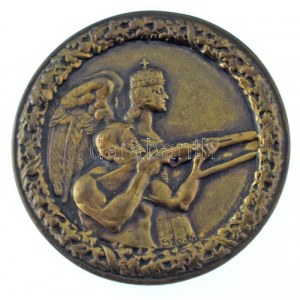 Sződy Szilárd (1878-1939) ~1930-1940. Levente lövész nagyméretű Cu jelvény, hátlapon rögzítőpántokkal (49mm) T...