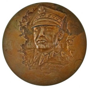 Lengyelország ~1950-1960. Karol Swierczewski 1897-1947 bronz emlékérem. Szign.: M (69mm) T:XF Poland ~1950-1960. ...