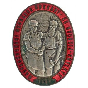~1900. Magyarországi Munkások Rokkant- És Nyugdíj-Egylete 1893 zománcozott, ezüstözött gomblyukjelvény (34x26mm) T...
