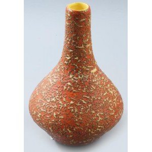 Tófej váza. Jelzett, mázhibás, m: 22 cm