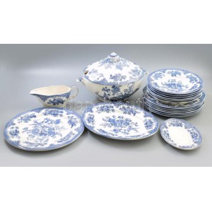 cca 1970, Wedgwood Asiatic Pheasants mintás étkészlet 16 darabja. 6 darab nagytányér, 6 darab mélytányér, leveskínáló...