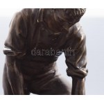Isidore Bonheur (francia, 1927-1901) szobrász, Hippolyte Peyrol (1832-1921) öntőmester: Disznót etető férfi. cca, 19...