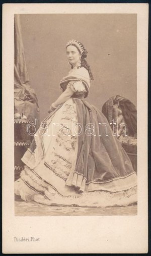 cca 1855 Marie Bonaparte-Wyse (1831-1902), keményhátú fotó Disdéri párizsi műterméből, 10,5×6...