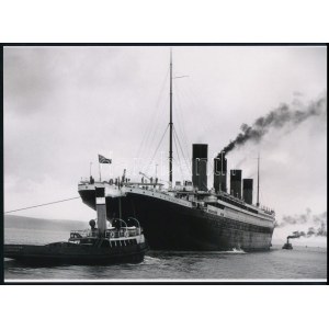 cca 1912 Belfast, a Titanic kihajózása, 1 db modern nagyítás, jelzés nélkül, 15x21 cm