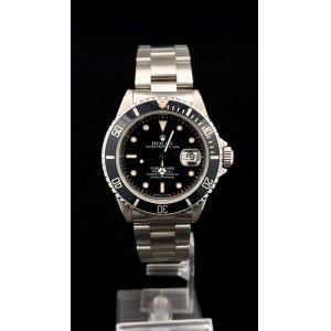 ROLEX SUBMARINER DATE 16610