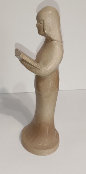 FIGURINE WOMAN READING A BOOK, SIGNED, CERAMIC