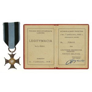 PRL, Krzyż Srebrny Orderu Virtuti Militari z legitymacją, 1968 (107)