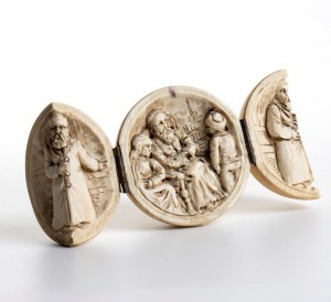 Carved ivory foldable triptych ball