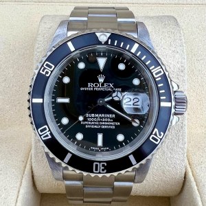 ROLEX MODEL SUBMARINER DATE 16610