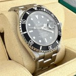 ROLEX MODEL SUBMARINER DATE 16610