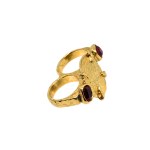 Gold-plated Roman-style knuckle duster with Swarovski crystals
