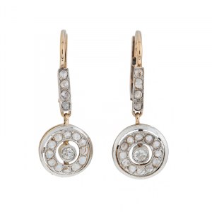 Boucles d'oreilles, début du 20e siècle.
