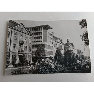 POCZTÓWKA PRL JAROSŁAW, ULICA ŚWIERCZEWSKIEGO