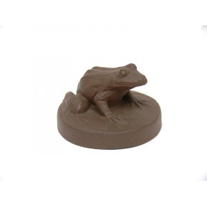 Frog figurine