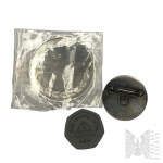 Monument Museum pin 1838-1988, Early Learning Centre Bank token, Voortrekker Monument medal