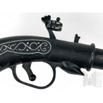 Dekoracyjny Pistolet Skałkowy w Stylu XIX-wiecznym