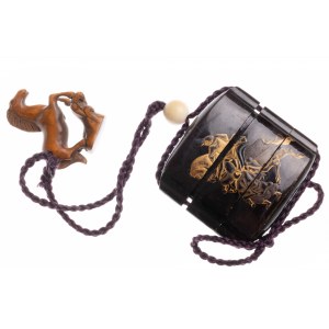 Complete Inro with a motif of a mounted samurai, from the Edo period