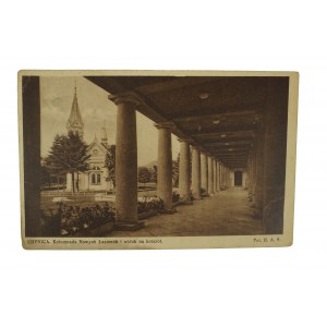 KRYNICA Kolumnada Nowych Łazienek i widok na kościół , fot. B.A.S., obieg 10.VI.1935r.