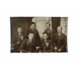 59 Pułk Piechoty Wielkopolskiej , grupa żołnierzy, widoczne medale i różne odznaki pułkowe, 1931r.
