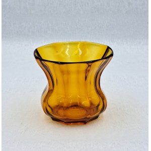 Vaso in vetro, firmato Juliusz Stolle, vetreria Niemen, modello 935, anni Trenta.