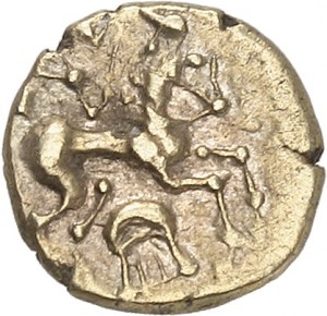 GAULE - CELTIC Carnutes. Quart de statère à la lyre, classe III à la joue lisse ND (150-80 av. J.-C.).