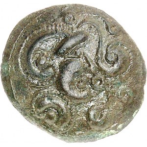 GAULE - CELTIC Bellovaques. Bronze au coq et à la tête casquée ND (second tiers du Ier siècle avant J.-C. et Guerre des Gaules).