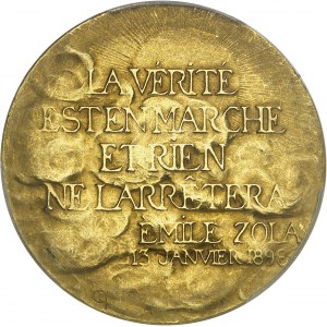 FRANCE - FRANCE IIIe République (1870-1940). Médaille d’Or, hommage à Émile Zola, par A.-L.-M. Charpentier, Frappe spéciale (SP) ND (c.1899), Paris.