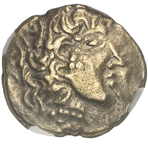 Carnutes. Statère à la lyre, en électrum, classe III à la joue lisse ND (150-80 av. J.-C.).