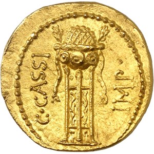 Caius Cassius Longinus. Aureus avec M. Aquinus ND (43-42 av. J.-C.), atelier itinérant d’Asie Mineure, Smyrne ?