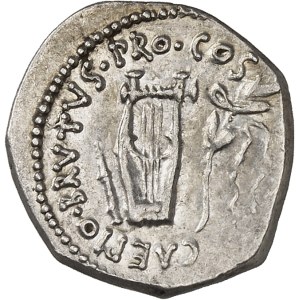 Junia, Q. Caepio Brutus (Marcus Junius Brutus Cæpio). Denier ND (printemps-été 42 av. J.-C.), Atelier itinérant.